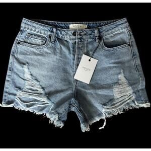 Hidden Distressed “Sofie” Mom Shorts. Size Large NWT